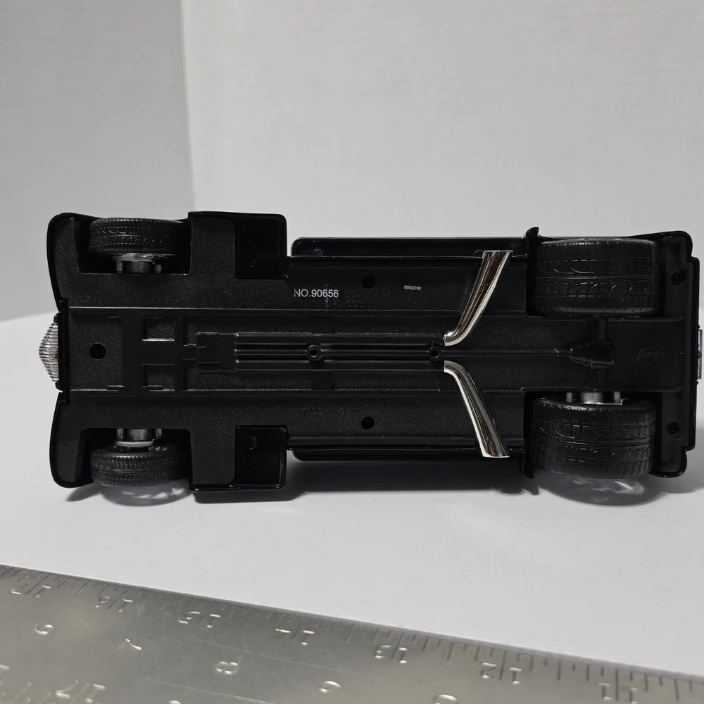 Jada Toys Design Team Black Custom Flatbed Hauler Truck Diecast 1:24 Scale